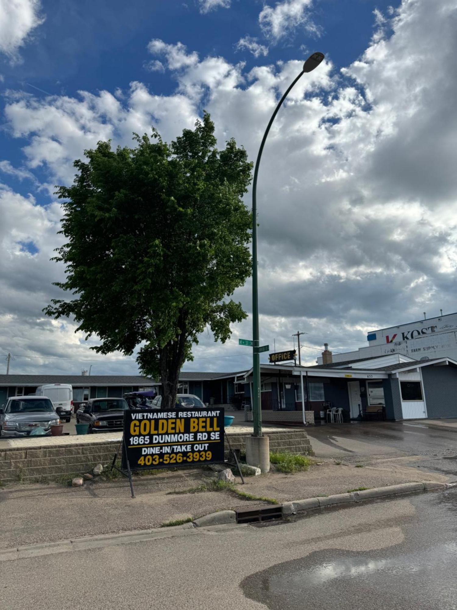 Ace Crown Motel Medicine Hat Zewnętrze zdjęcie