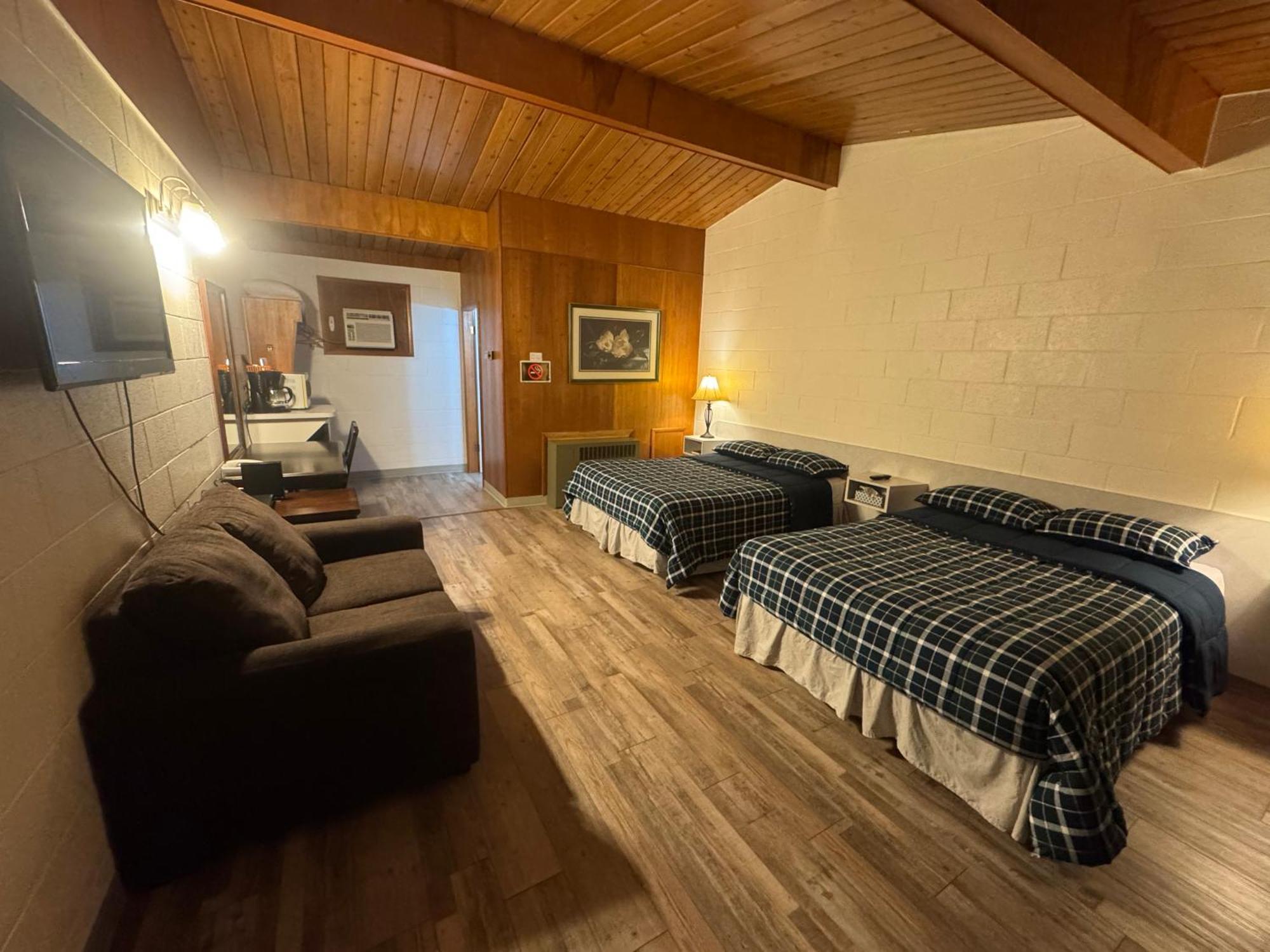 Ace Crown Motel Medicine Hat Zewnętrze zdjęcie